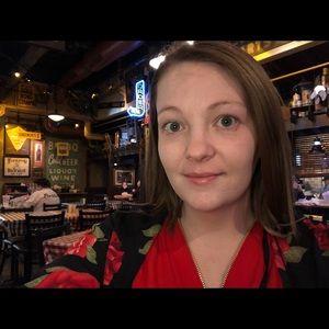 Meet your Posher, Angela